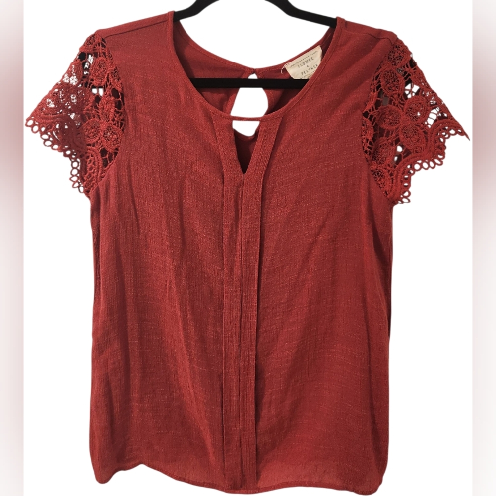 Flower And Feather Burnt Orange Lace Sleeve Top Size M
